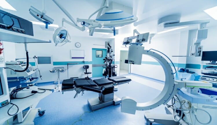 picture of a surgery room intricately outfitted with high-tech machines